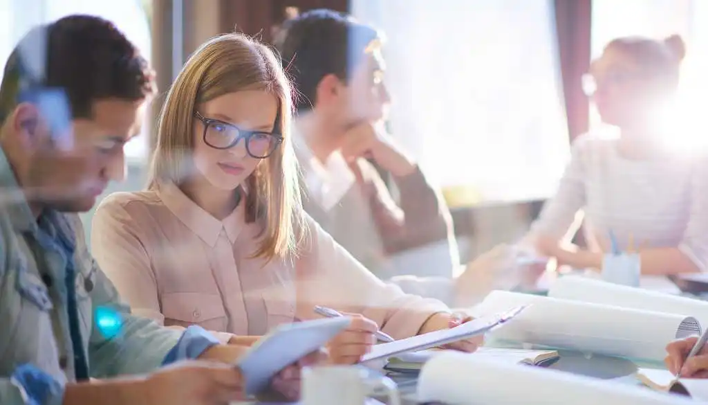 5 claves para lograr la retención de talento joven en el mundo tecnológico